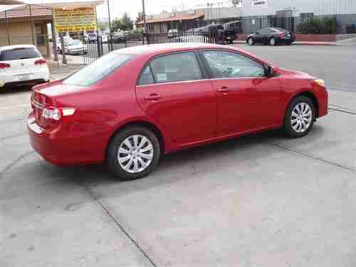 2013 Toyota Corolla LE Sedan 4-Door 1.8L, image 3