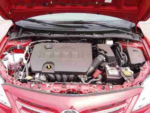 2013 Toyota Corolla LE Sedan 4-Door 1.8L, image 5