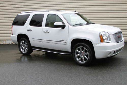 2009 gmc yukon denali sport utility 4-door 6.2l awd loaded