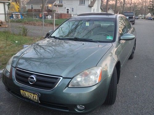 2004 nissan altima se sedan 4-door 3.5l