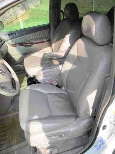 2004 Toyota Sienna XLE 3.3 V6 A/T Leather Alum Wheels Power Everything **LOOK**, image 10