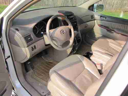 2004 Toyota Sienna XLE 3.3 V6 A/T Leather Alum Wheels Power Everything **LOOK**, image 11