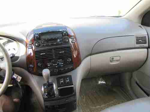 2004 Toyota Sienna XLE 3.3 V6 A/T Leather Alum Wheels Power Everything **LOOK**, image 16