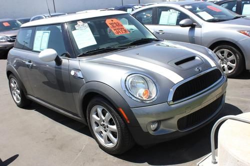 2009 mini cooper s hatchback 2-door 1.6l