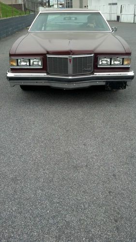 1976 pontiac bonneville base coupe 2-door 7.5l--- american muscle