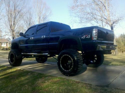 2002 chevrolet duramax diesel hd2500 lifted with low miles