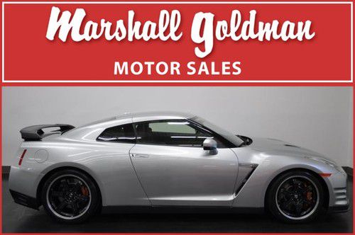 2013 nissan gtr black edition in super silver metallic 720 miles