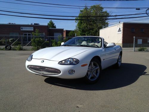 1998 jaguar xk8 base convertible 2-door 4.0l