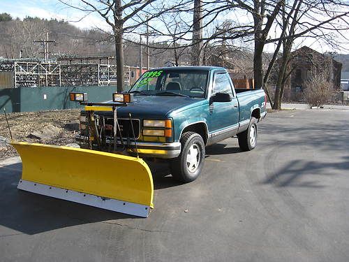 1997 gmc sierra 1500 4x4 z71 pkg sle with working fisher plow! very very clean.