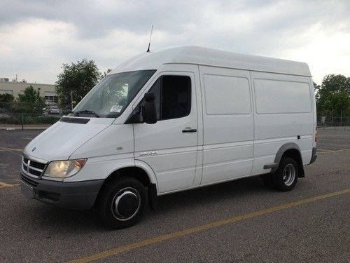 2006 sprinter van 3500 mercedes diesel 148wb high ceiling dually super clean!