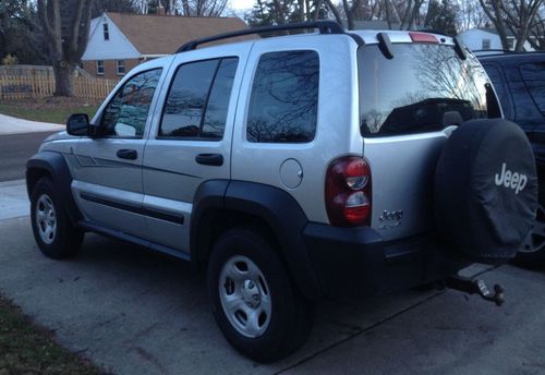 2006 jeep liberty sport sport utility 4-door 3.7l