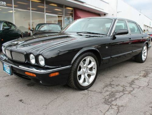 2003 jaguar xjr navigation  clean carfax  low miles excellent condition