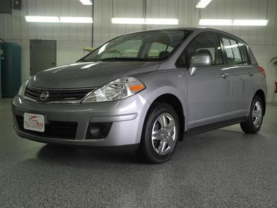 1.8 hatchback 1.8l cd  air conditioning a/c cruise control pwr windows pwr locks