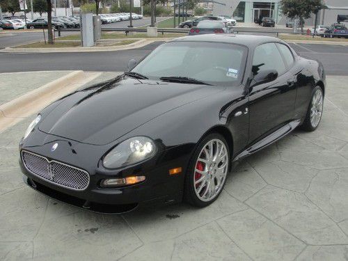 2006 maserati gransport 7k miles.....like new