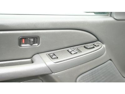 8.1L CD Ext Cab 4X4 LS Dual Climate Control Steering Wheel Controls Bedliner, image 28