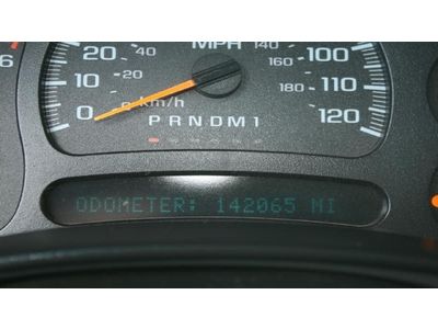 8.1L CD Ext Cab 4X4 LS Dual Climate Control Steering Wheel Controls Bedliner, image 30