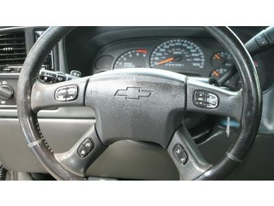 8.1L CD Ext Cab 4X4 LS Dual Climate Control Steering Wheel Controls Bedliner, image 37