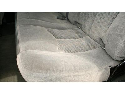 8.1L CD Ext Cab 4X4 LS Dual Climate Control Steering Wheel Controls Bedliner, image 39