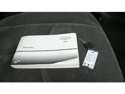 8.1L CD Ext Cab 4X4 LS Dual Climate Control Steering Wheel Controls Bedliner, image 54