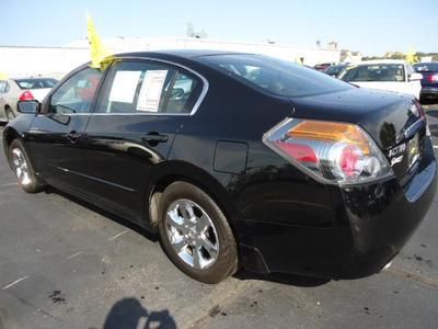 2.5L CD SL Package 6 Speakers AM/FM/CD Radio We Finance & Take Trade-Ins, image 3