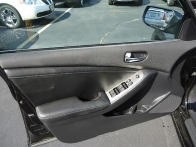 2.5L CD SL Package 6 Speakers AM/FM/CD Radio We Finance & Take Trade-Ins, image 20