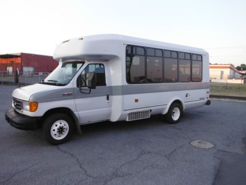 2006 ford e-450 super duty van 6.0l, handicap gate, super clean, el dorado edit