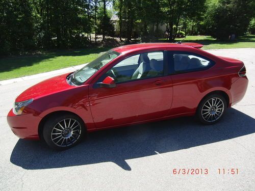2010  ford focus coupe ses 5 speed manual sangria red 2.0 litre engine gas saver