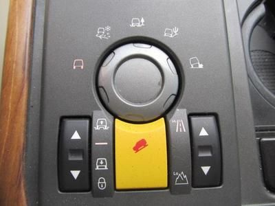 4dr Wgn SC SUV 4.2L NAV CD 4X4 Power Windows Power Door Locks Tilt Wheel, image 17