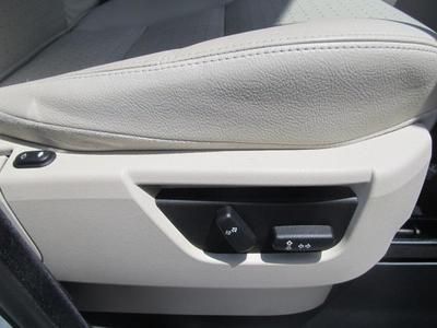 4dr Wgn SC SUV 4.2L NAV CD 4X4 Power Windows Power Door Locks Tilt Wheel, image 38