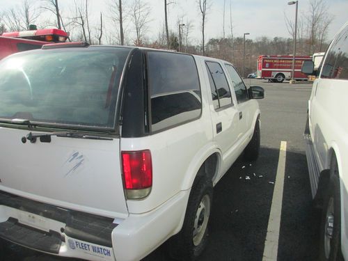 2004 chevrolet blazer  4 wd - ex municipal government surplus-virginia