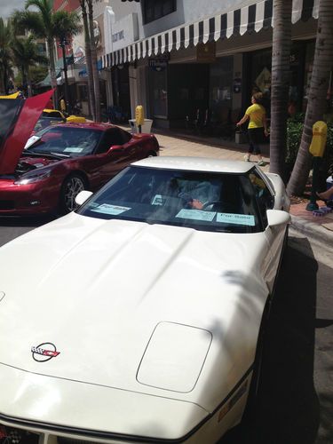 1984 chevrolet corvette base hatchback 2-door 5.7l