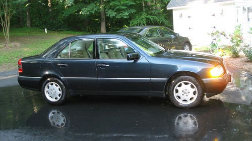 1996 mercedes-benz c220 base sedan 4-door 2.2l