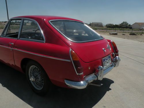 1967 MGB GT 43K ORIGINAL MILES L@@K L@@K NO RESERVE, image 4