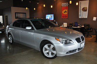 525xi 5 series navigaton*all wheel drive*heated seats*spoiler*moon roof 4 dr sed