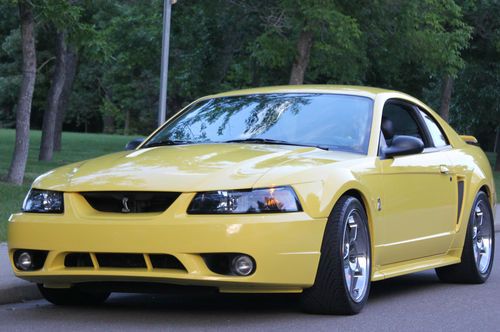 2001 ford mustang svt cobra coupe 2-door 4.6l