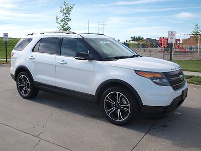 2013 ford explorer sport edition / leather / dual roofs / nav / v6 ecoboost