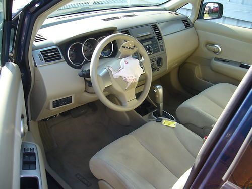 2009 Nissan Versa S automatic transm repairable rebuildable damaged salvage car, image 12