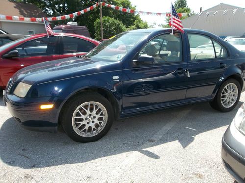 2001 volkswagen jetta gls sedan 4-door 1.8l wolfsburg edition/fully loaded