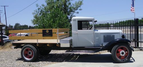 1931 chevrolet 3/4 ton flatbed pick up. no reserve!-rare!  runs great!