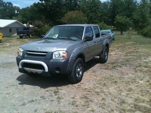 2002 nissan frontier xe crew cab pickup 4-door 3.3l