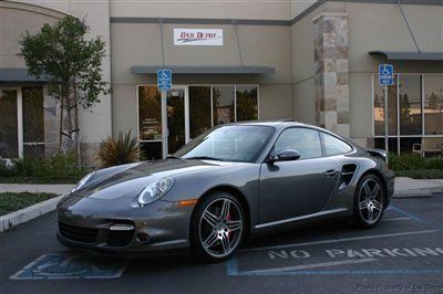 2007 porsche 911 turbo coupe only 12811 miles!!!!!
