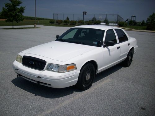 2003 ford crown victoria police interceptor sedan 4-door 4.6l