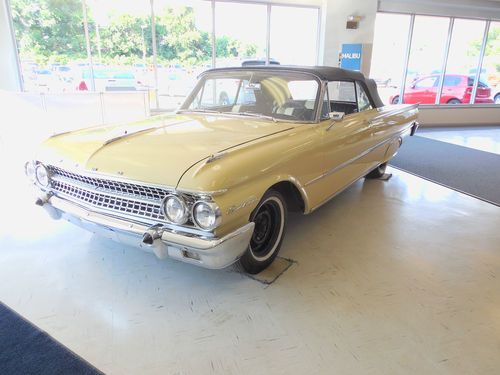 1961 ford galaxie sunliner converible