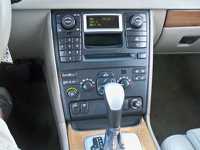 2004 VOLVO XC90 2.5T ALL WHEEL DRIVE SUNROOF LEATHER $99.00 NO RESERVE NICE SUV, image 34