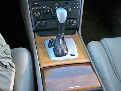 2004 VOLVO XC90 2.5T ALL WHEEL DRIVE SUNROOF LEATHER $99.00 NO RESERVE NICE SUV, image 35