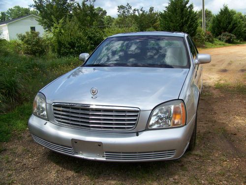 2001 cadillac deville sedan. fully loaded. starting bid has met reserve $2,500.