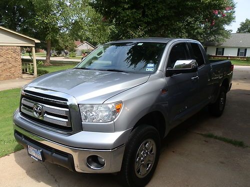 2010 toyota tundra