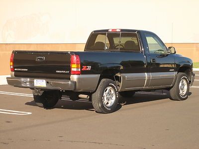2000 CHEVROLET 1500 SILVERADO LS 4X4 Z71 ONE OWNER LOW MILES CLEAN NO RESERVE, image 2