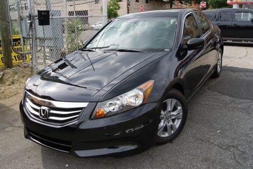 2012 honda accord se sedan 4-door 2.4l  gas saving 4 cylinder !! low mileage !!!