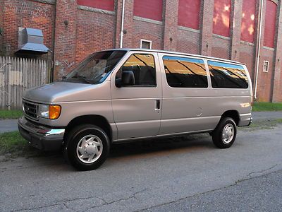 2003 ford e-350 xlt 12 passenger van shuttle 47k v8